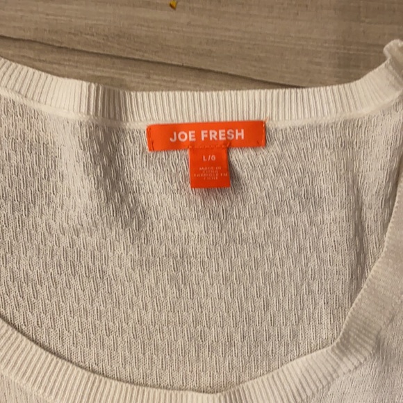 Uneven bottom lightweight sweater - Picture 2 of 2